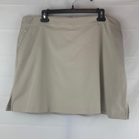 Lady Hagen skort - Picture 10 of 10